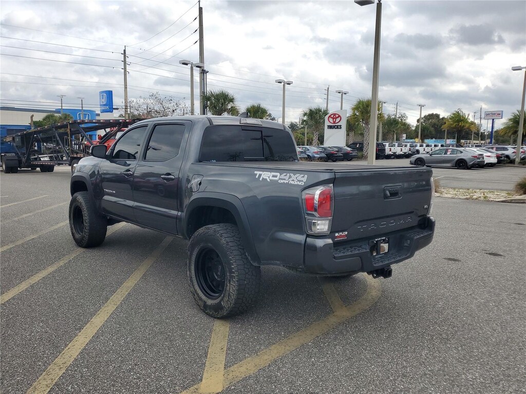 2023 Toyota Tacoma TRD Sport photo 3