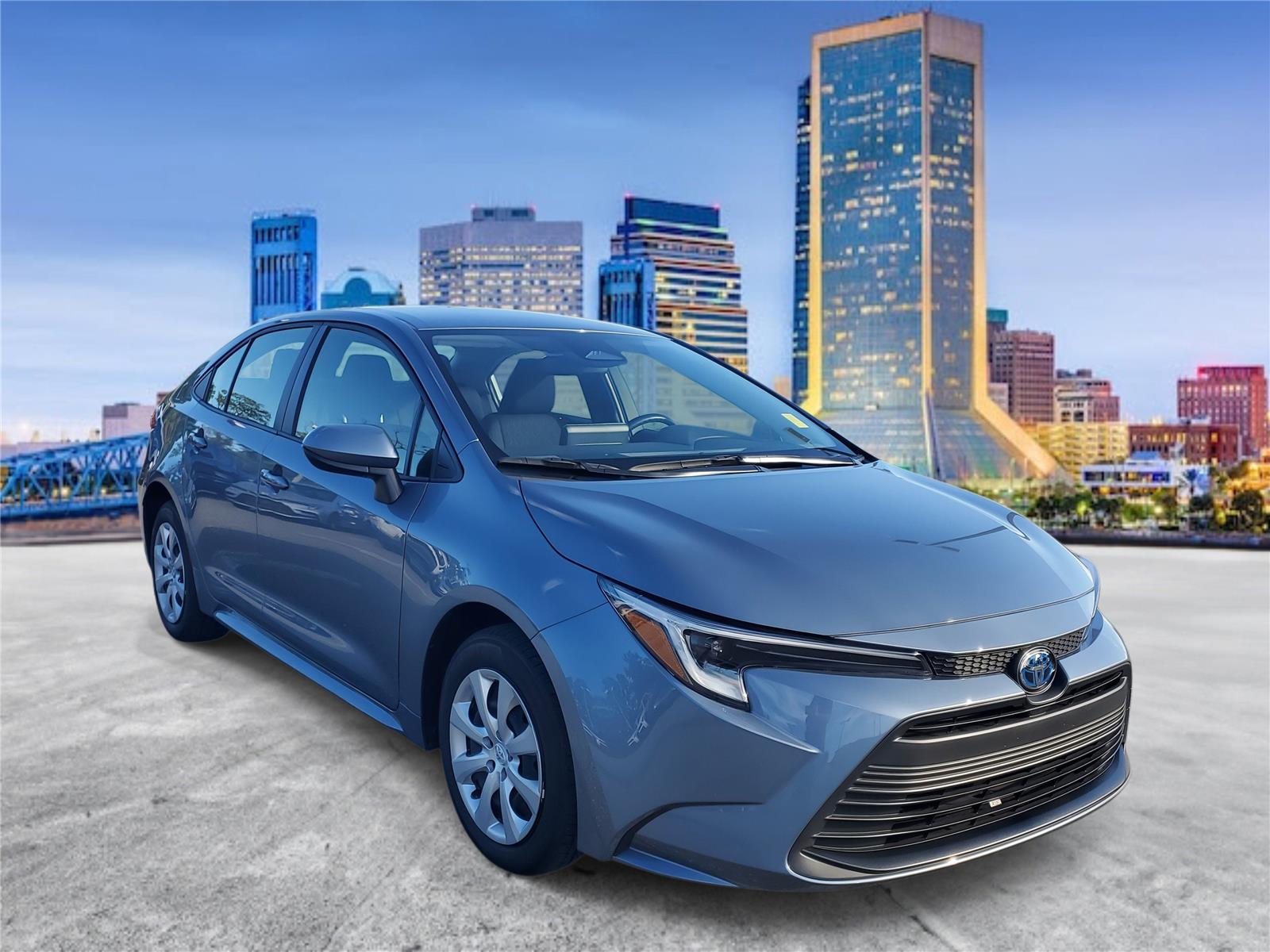 2025 Toyota Corolla Hybrid LE photo 4
