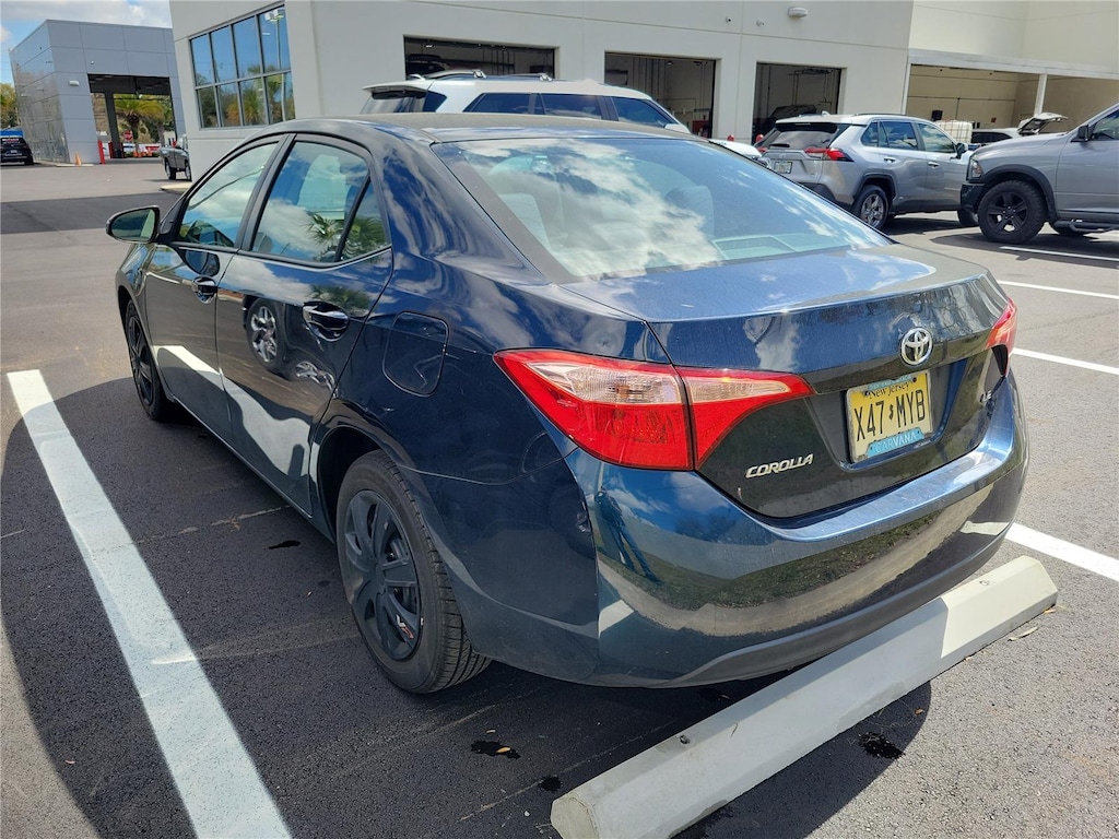Used 2018 Toyota Corolla LE SDN LE CVT