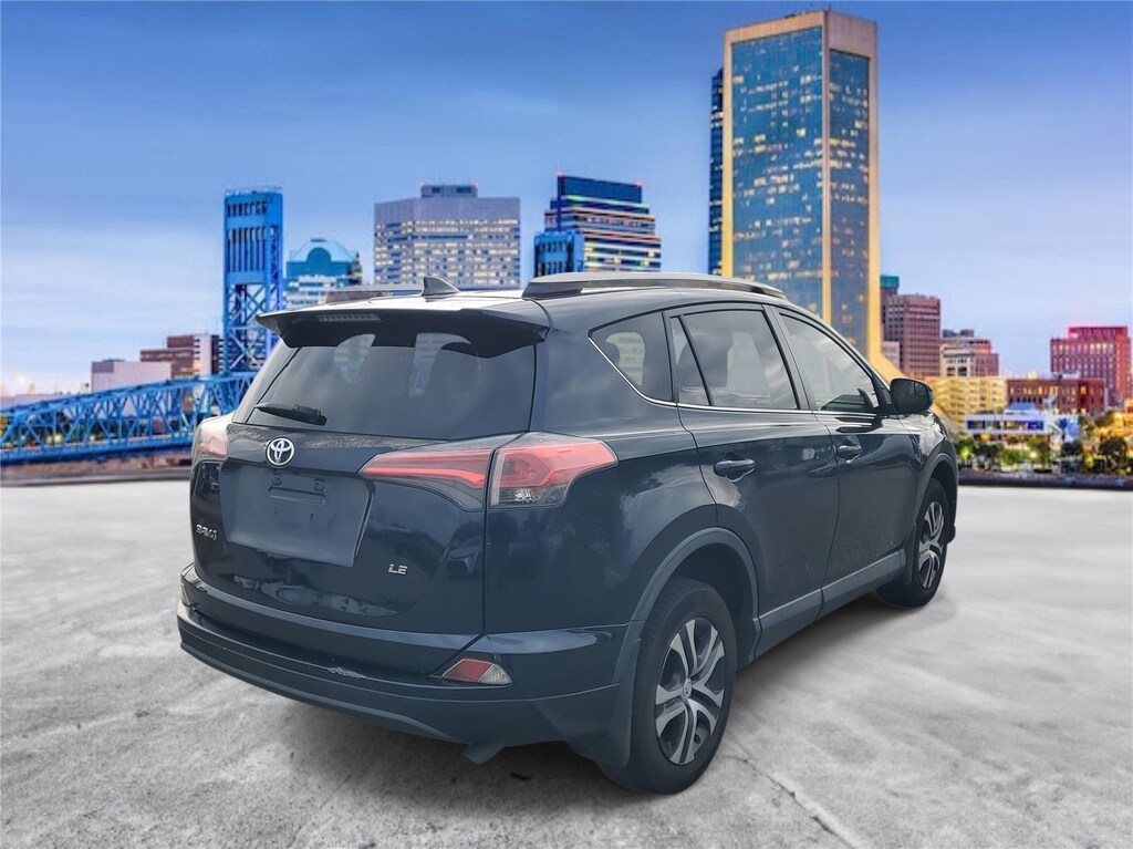 Used 2018 Toyota RAV4 LE SUV