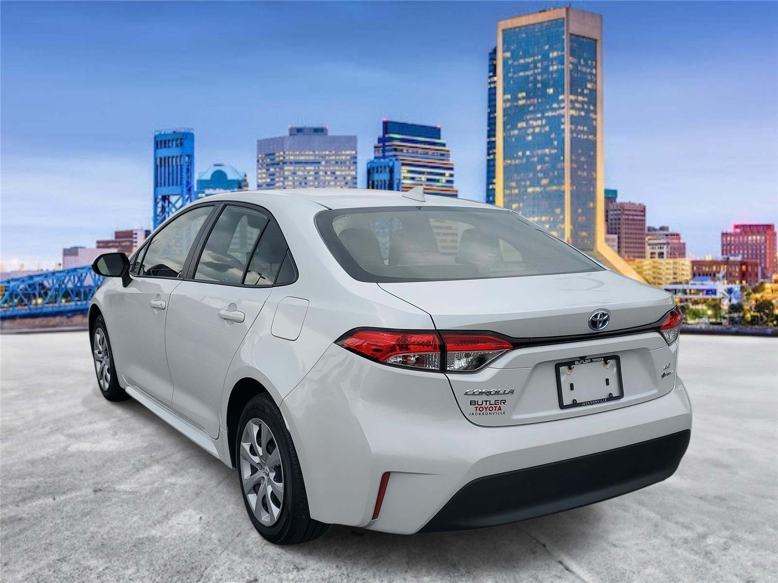 2025 Toyota Corolla Hybrid LE photo 2