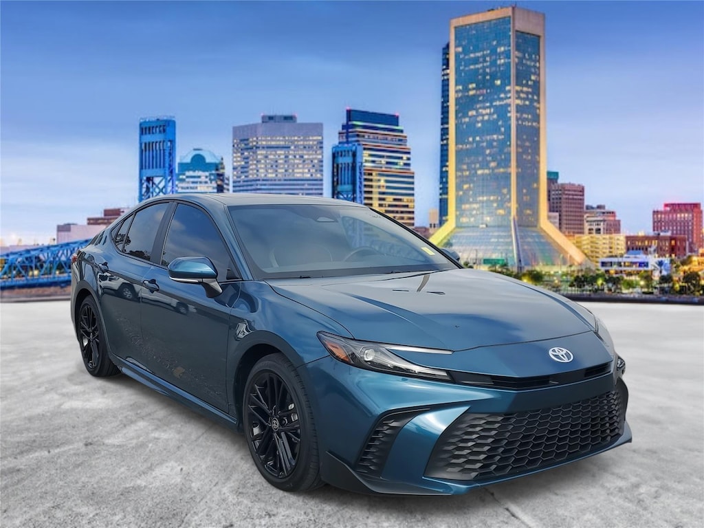 Used 2025 Toyota Camry SE Sedan