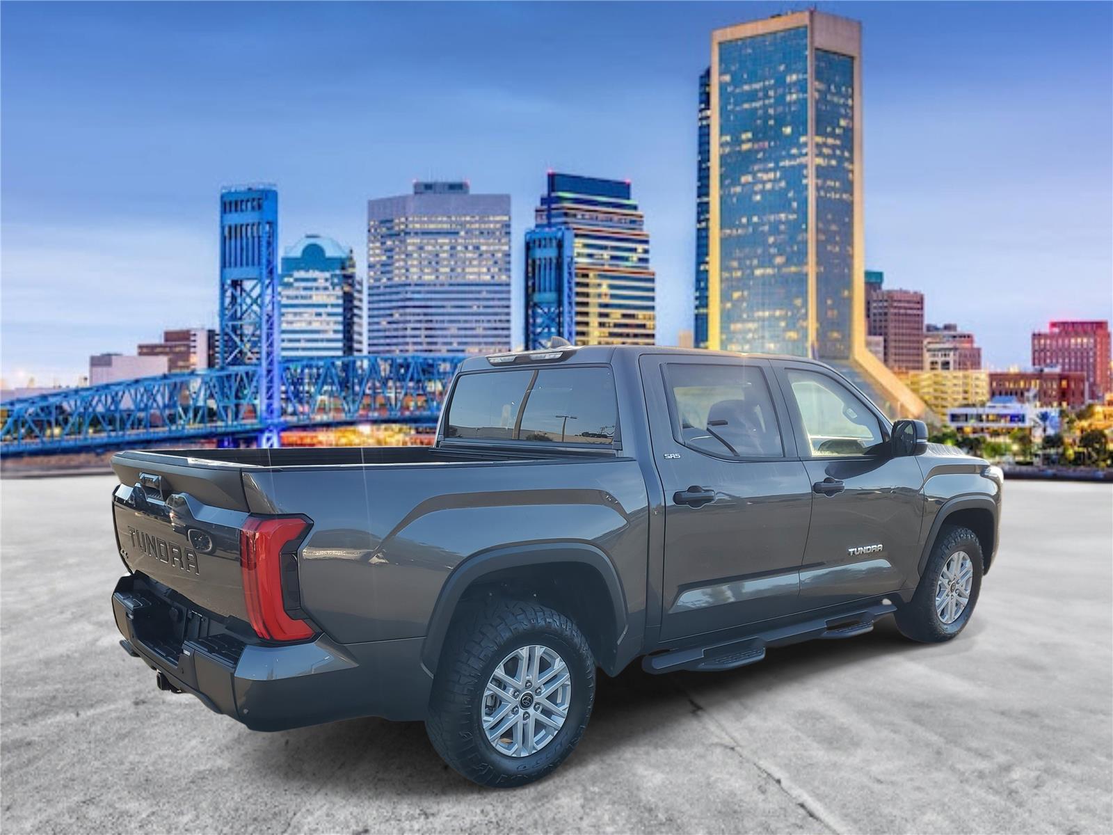 2024 Toyota Tundra SR5 CrewMax photo 2