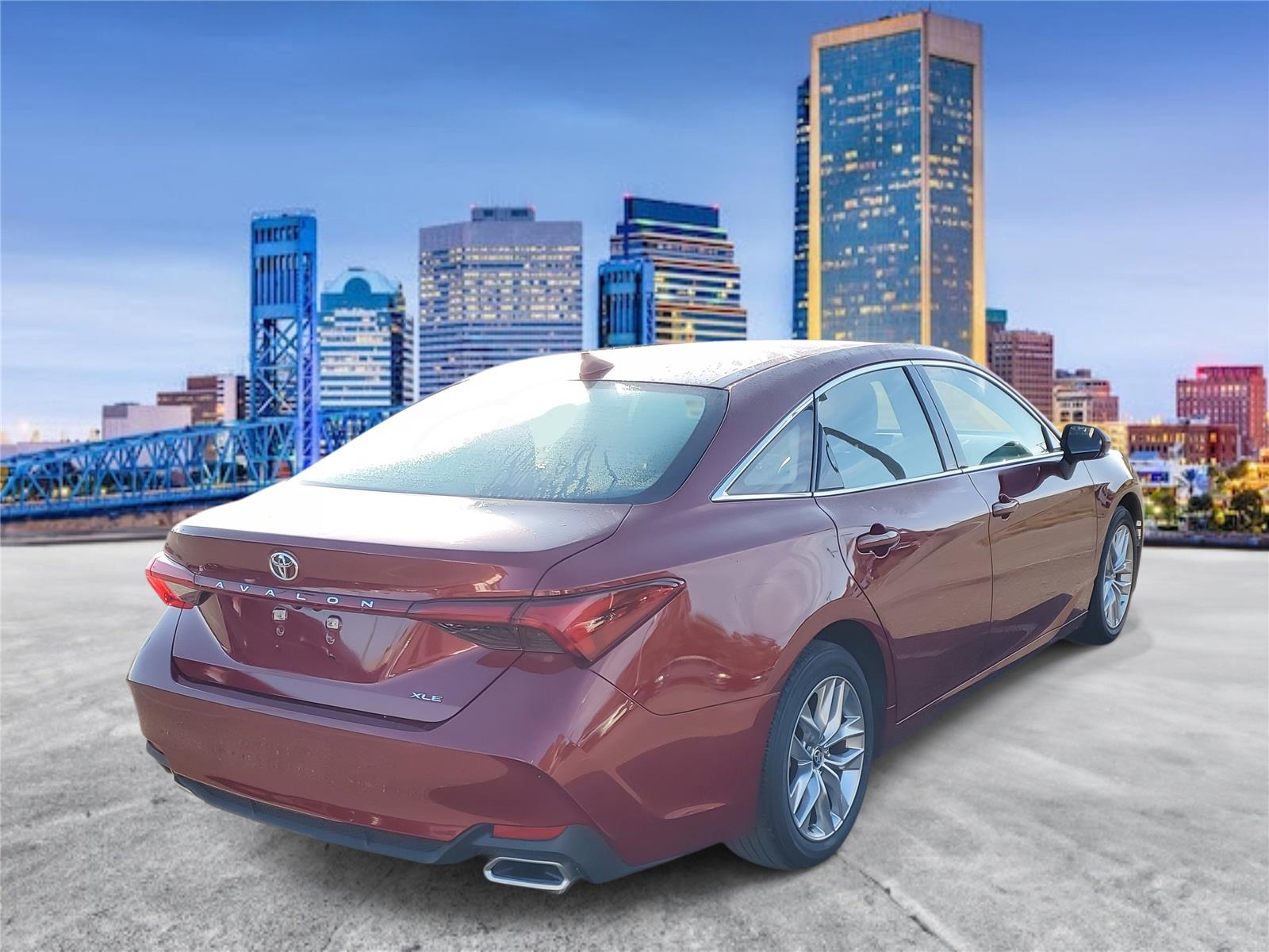 2021 Toyota Avalon XLE photo 2