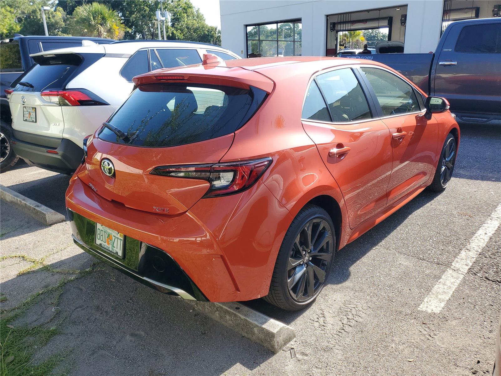 2025 Toyota Corolla XSE photo 3