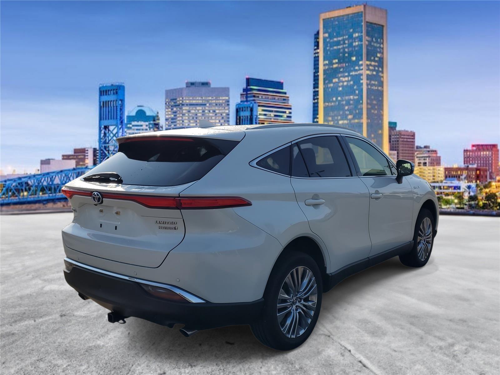 2021 Toyota Venza Limited photo 3