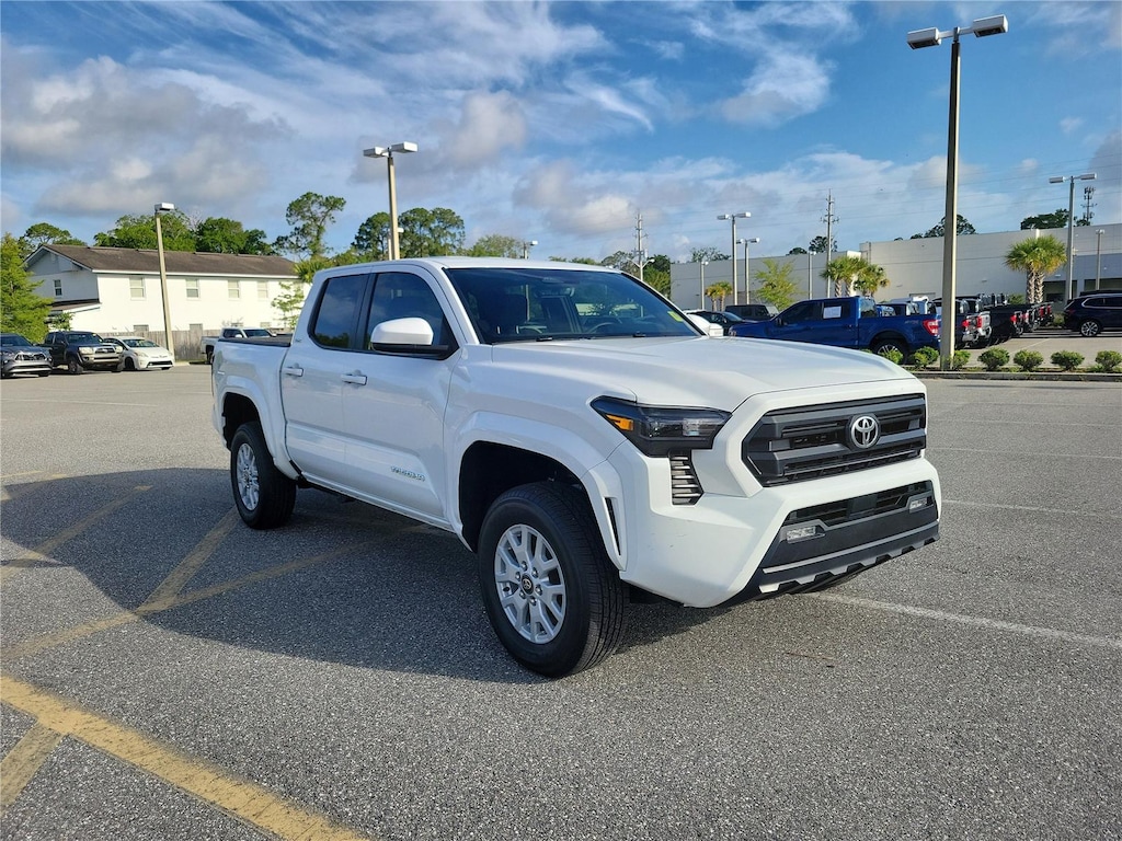 Used 2025 Toyota Tacoma SR5 Truck