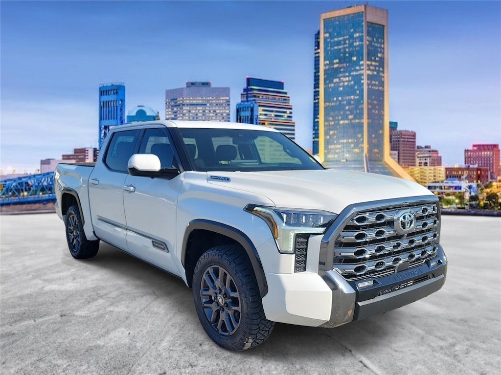 Used 2026 Toyota Tundra 4WD Platinum Hybrid PLATINUM HYBRID CREWMAX 5.5 BED