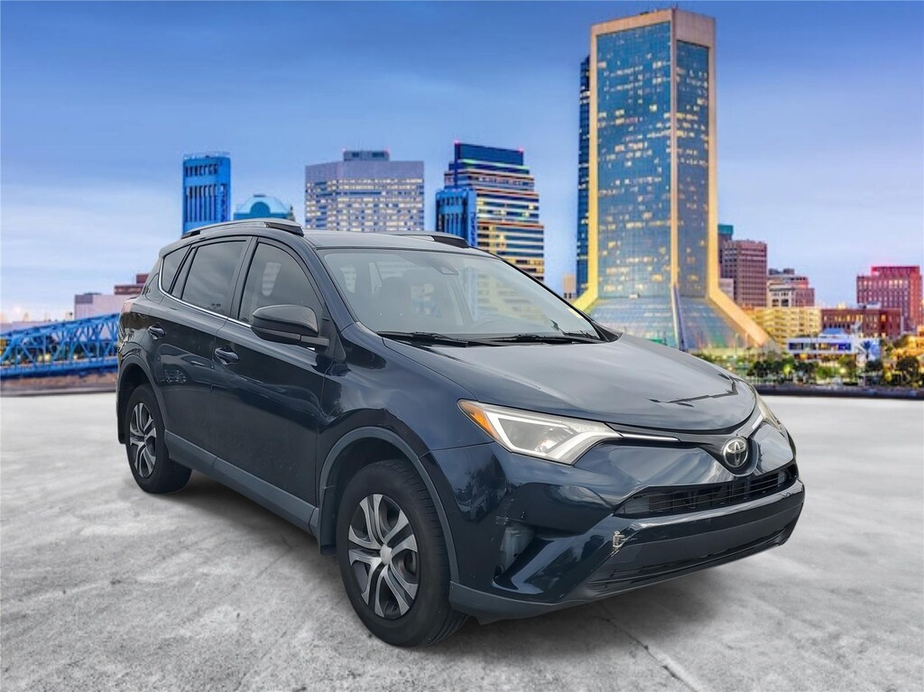 Used 2018 Toyota RAV4 LE SUV