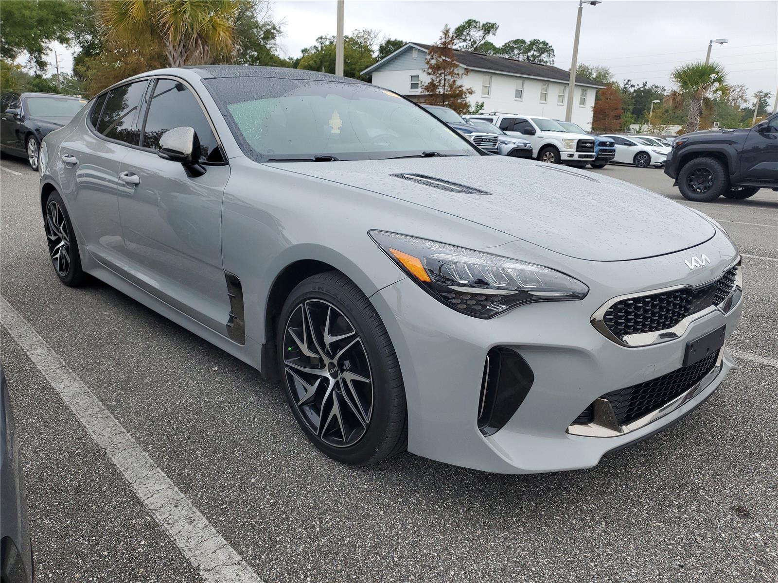 2022 Kia Stinger GT-Line photo 3