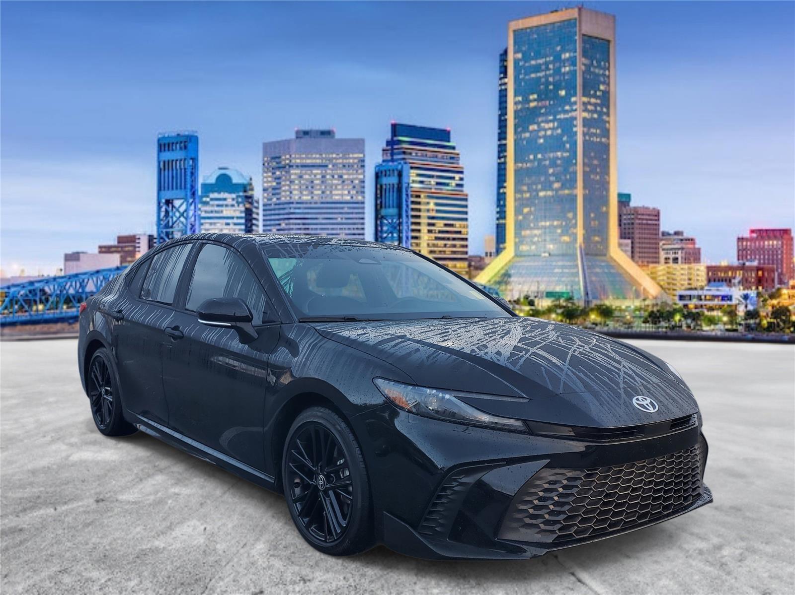 2025 Toyota Camry SE photo 4