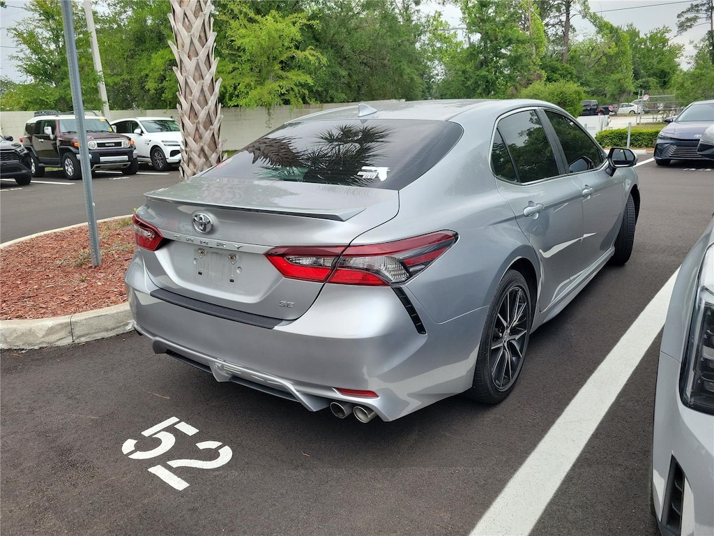 Used 2021 Toyota Camry SE SDN SE