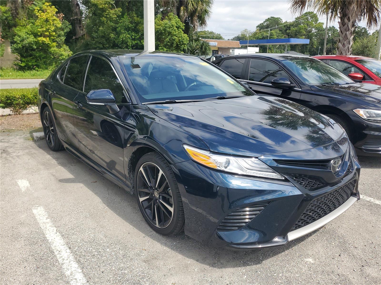 2020 Toyota Camry XSE photo 2