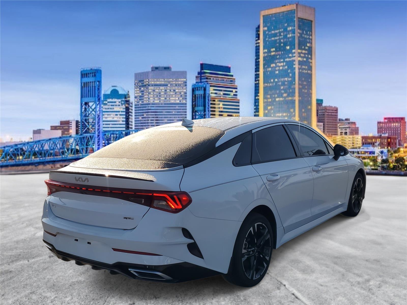 2023 Kia K5 GT-Line photo 3