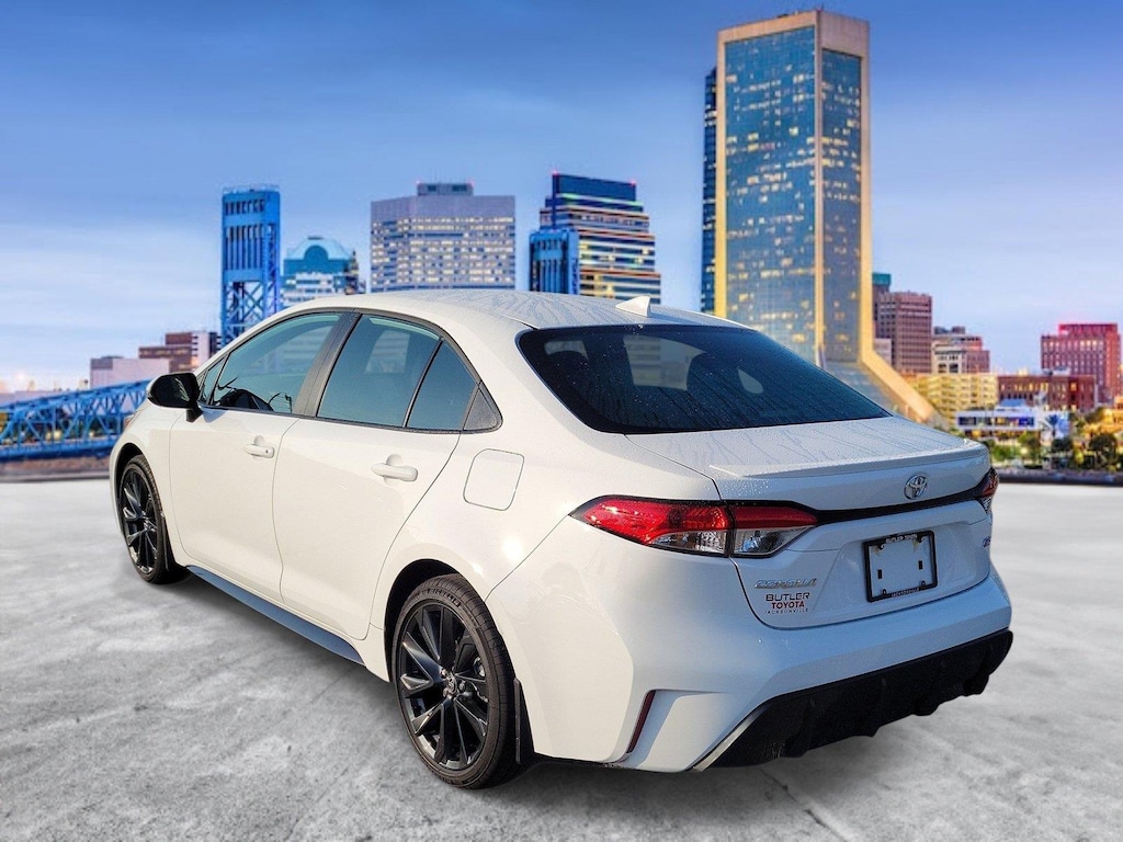 Used 2026 Toyota Corolla SE Sedan