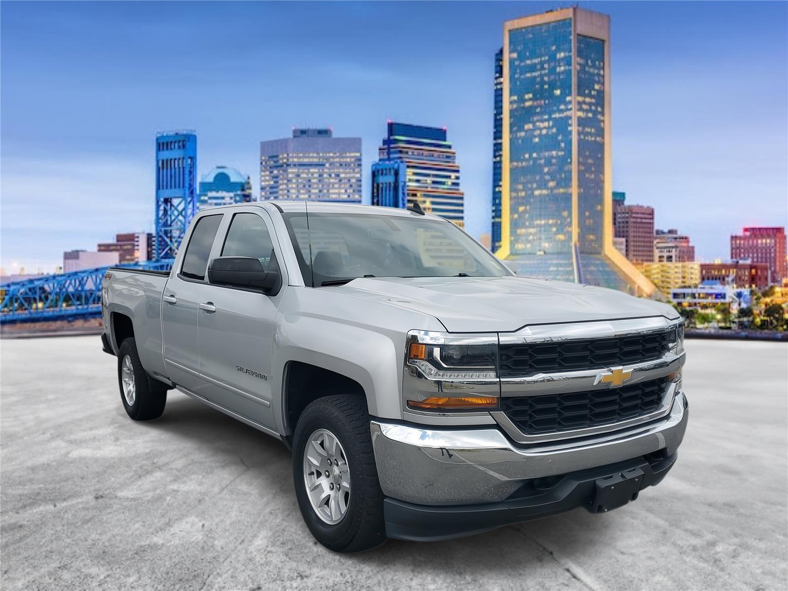 2019 Chevrolet Silverado 1500 LT photo 4