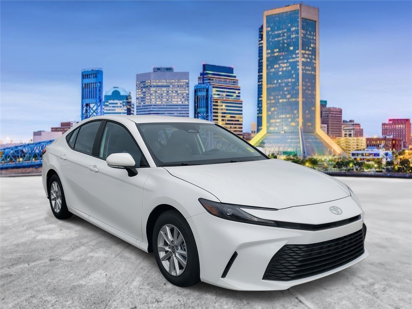 2025 Toyota Camry LE photo 4