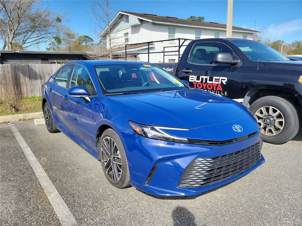 Used 2025 Toyota Camry XLE CVT HYB XLE
