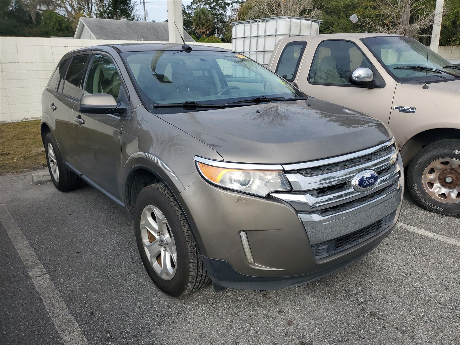 2014 Ford Edge SEL photo 4