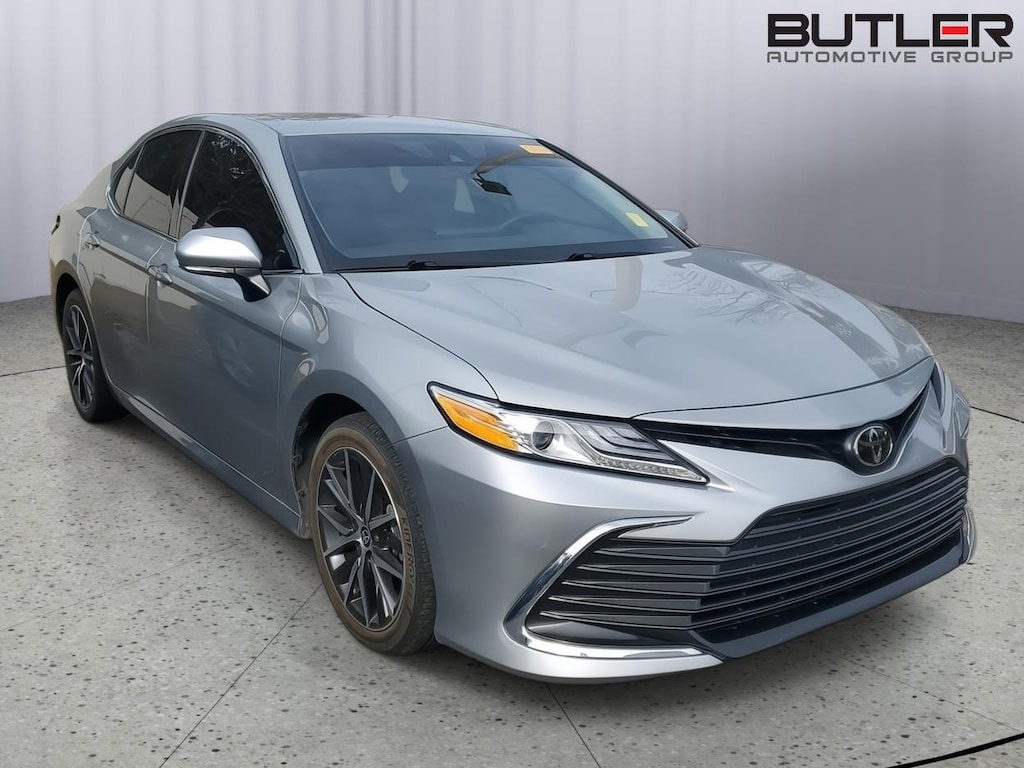 Used 2024 Toyota Camry XLE Sedan