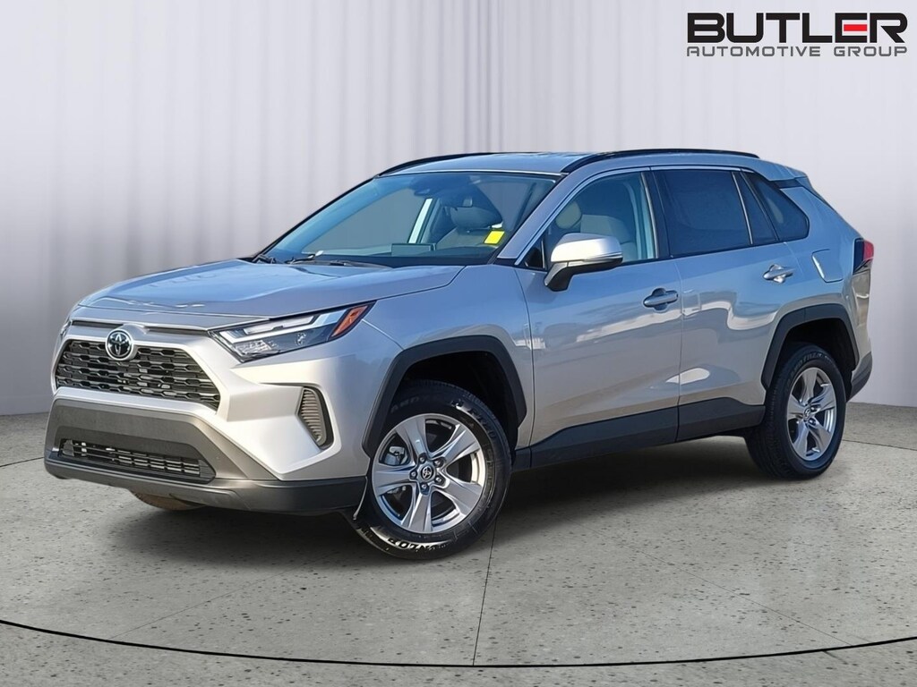Used 2025 Toyota RAV4 XLE SUV