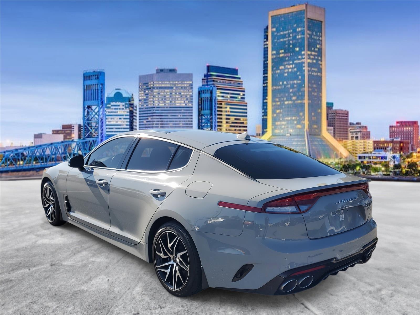 2022 Kia Stinger GT-Line photo 2
