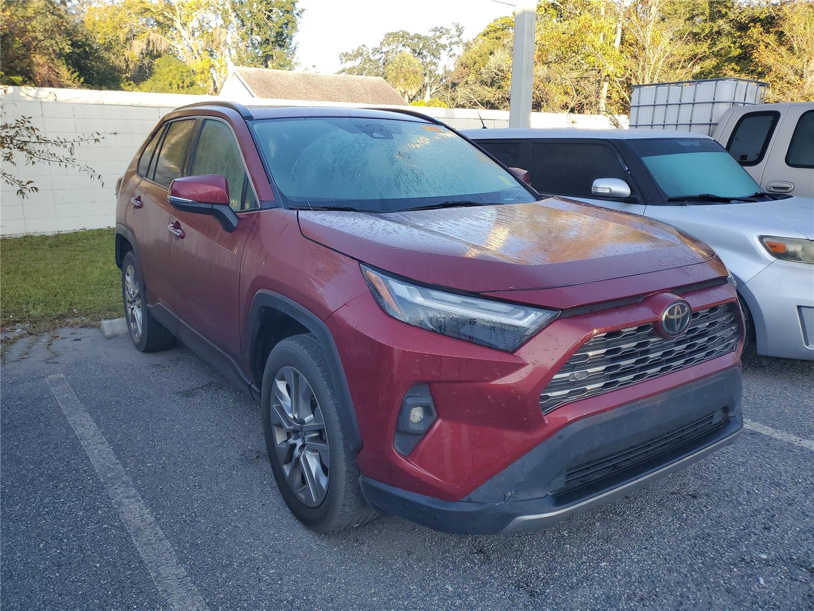 2023 Toyota RAV4 Limited photo 3