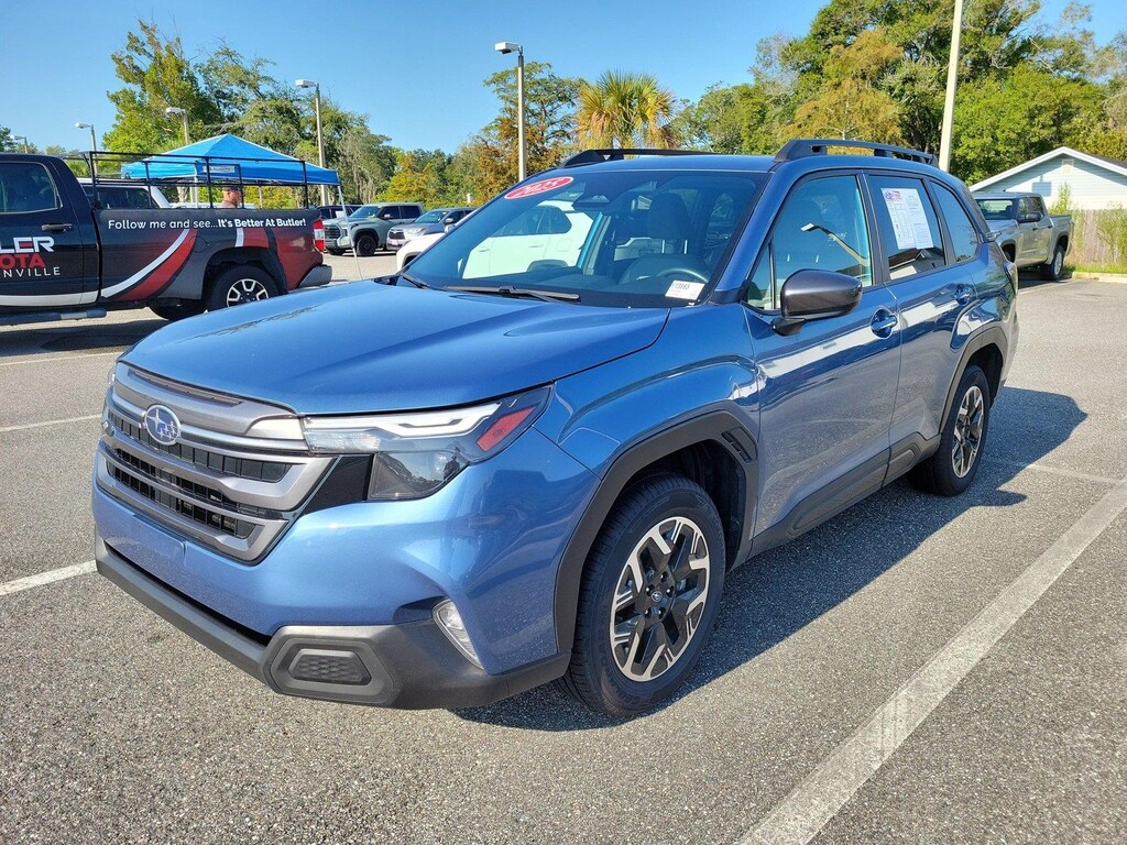 Used 2025 Subaru Forester Premium SUV