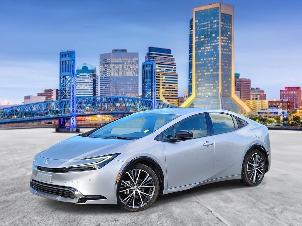 Used 2023 Toyota Prius XLE Hatchback