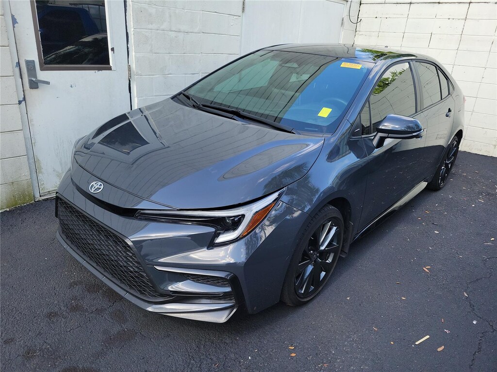 Used 2026 Toyota Corolla SE Sedan