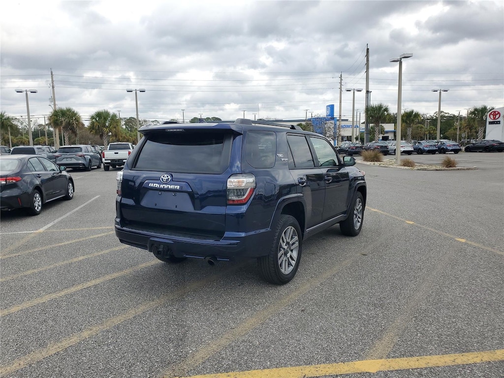 2022 Toyota 4Runner TRD Sport photo 3