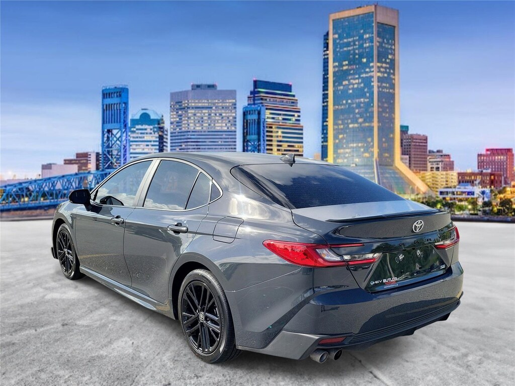 Used 2026 Toyota Camry SE Sedan