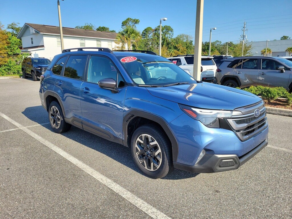 Used 2025 Subaru Forester Premium SUV