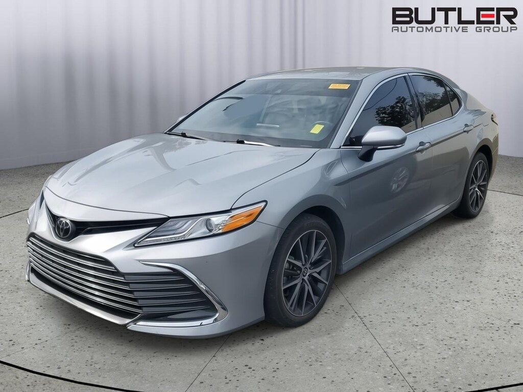 Used 2024 Toyota Camry XLE Sedan