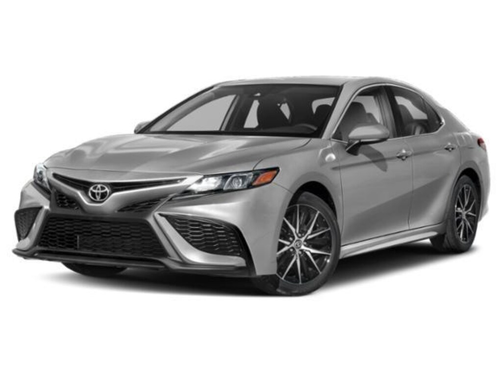 Used 2022 Toyota Camry SE Sedan