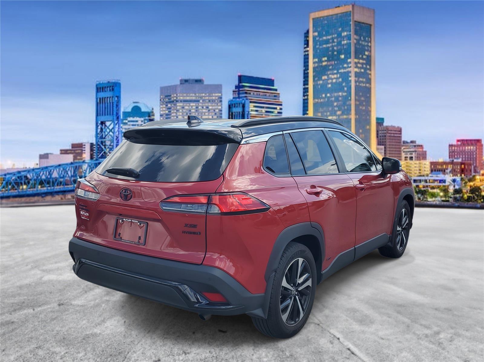 2023 Toyota Corolla Cross Hybrid XSE photo 3