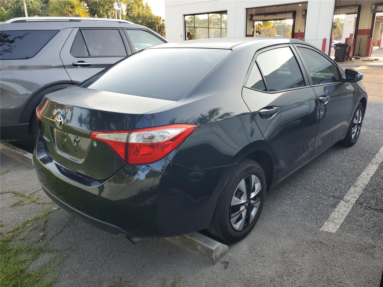 2015 Toyota Corolla L photo 3