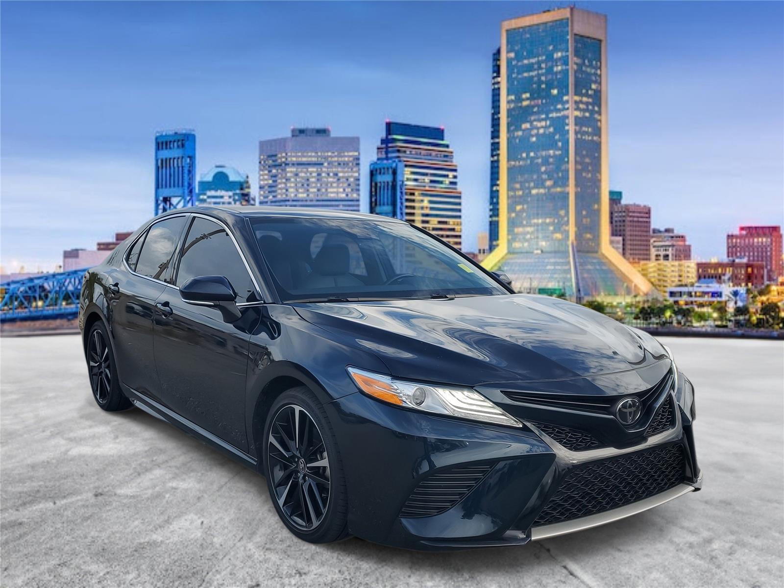 2020 Toyota Camry XSE photo 4