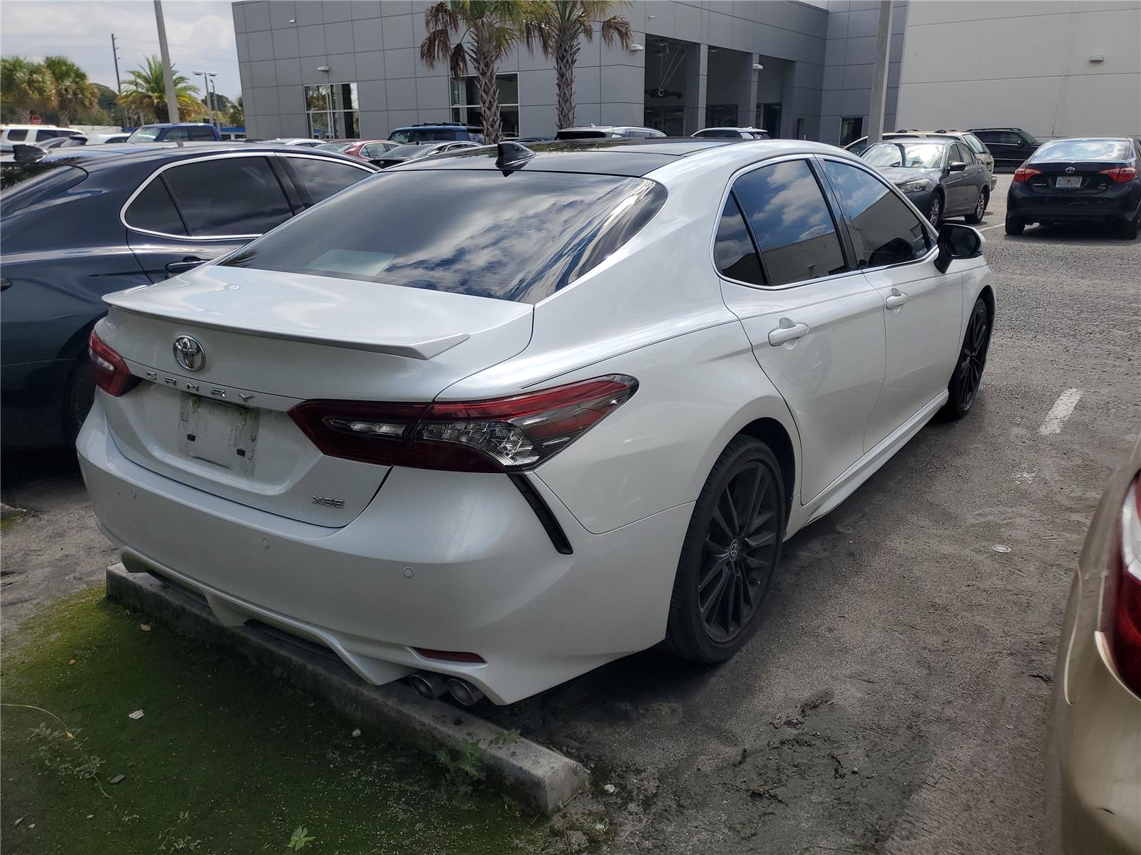 2023 Toyota Camry XSE photo 3