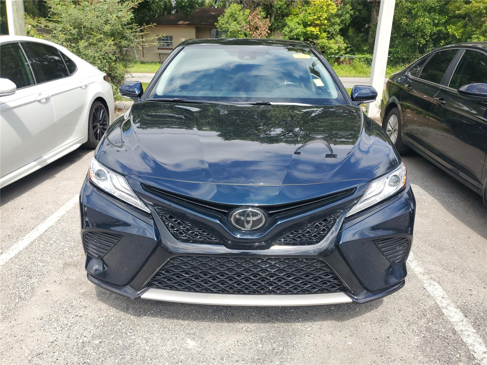 2020 Toyota Camry XSE photo 4