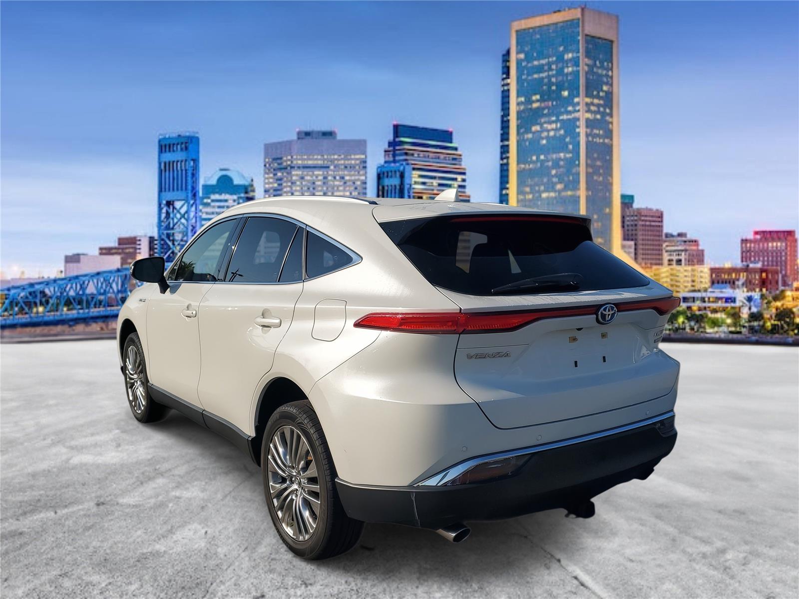 2021 Toyota Venza Limited photo 2