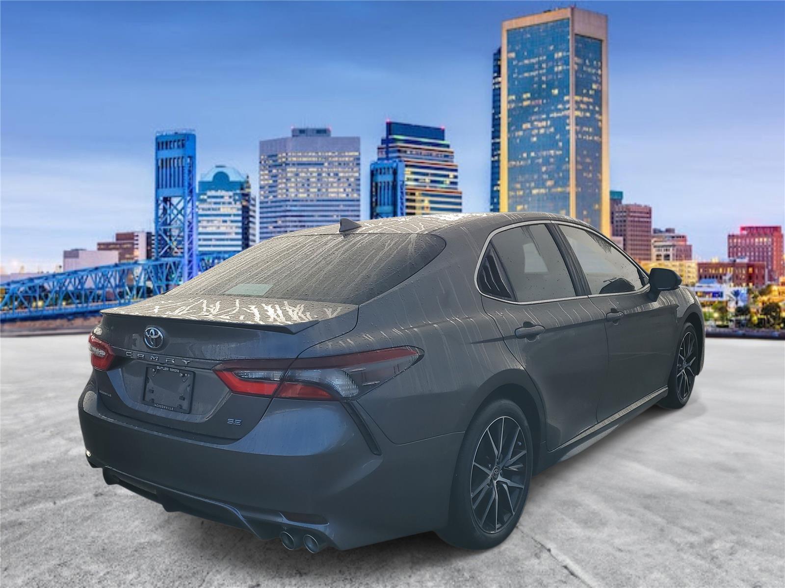 2024 Toyota Camry SE photo 3