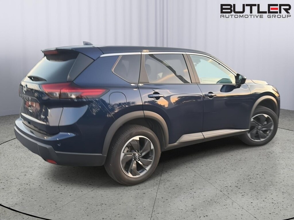 Used 2024 Nissan Rogue SV SUV