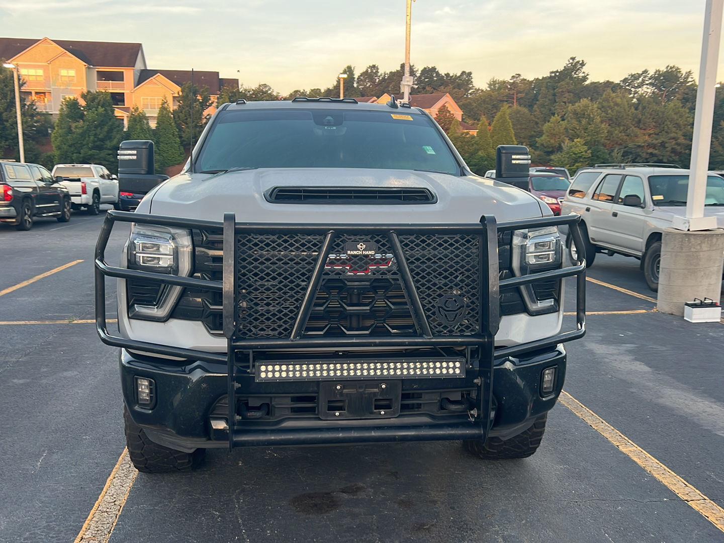 2024 Chevrolet Silverado 2500HD ZR2 photo 4