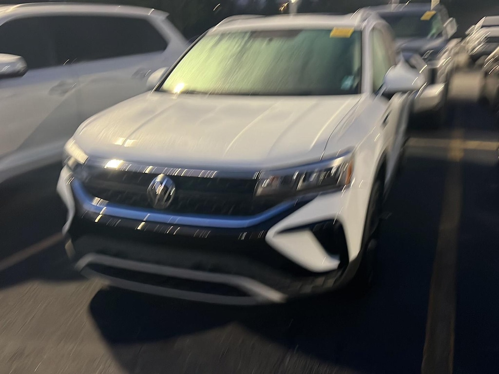 Used 2022 Volkswagen Taos SE SUV