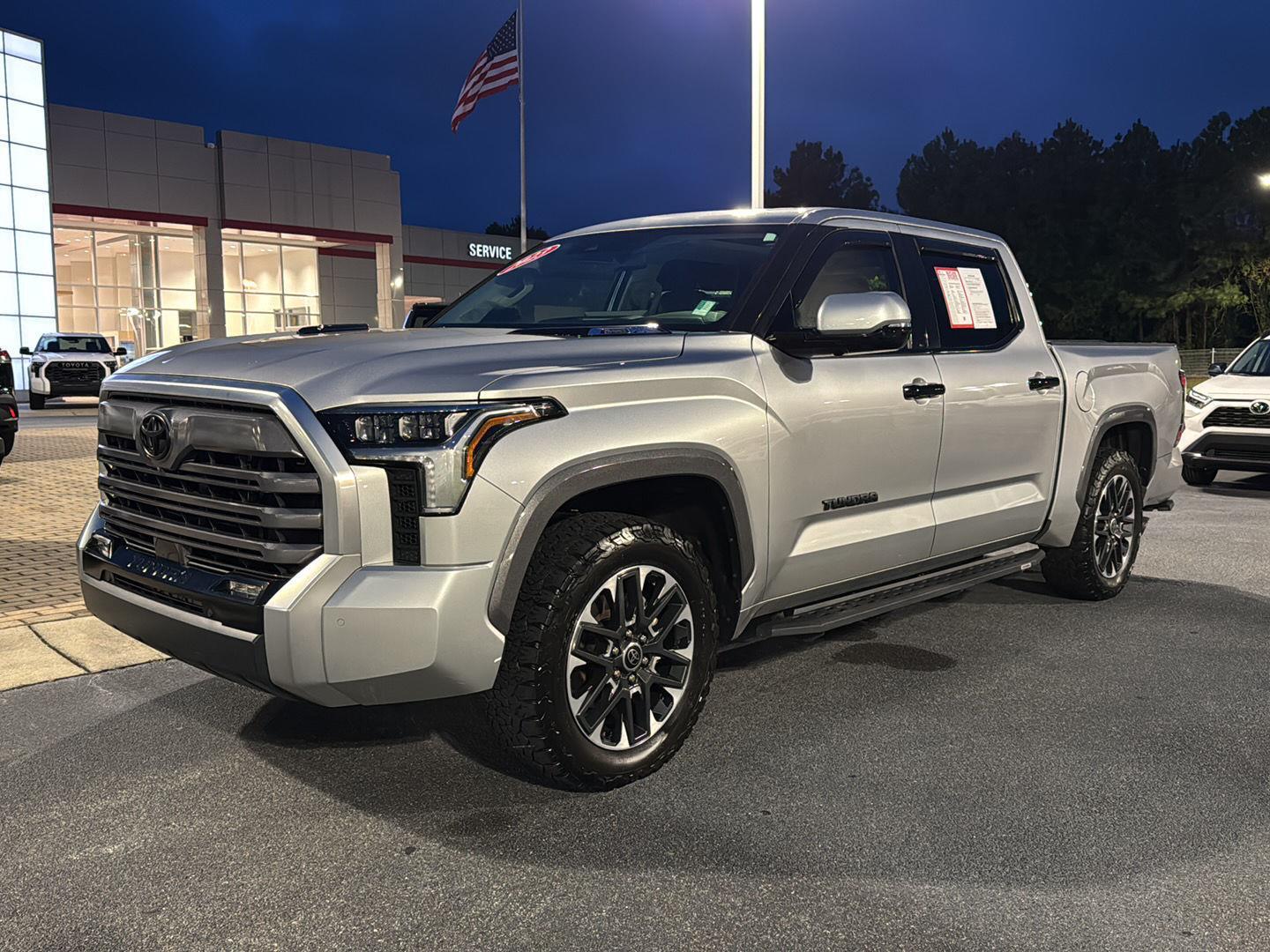 2023 Toyota Tundra Limited CrewMax photo 2