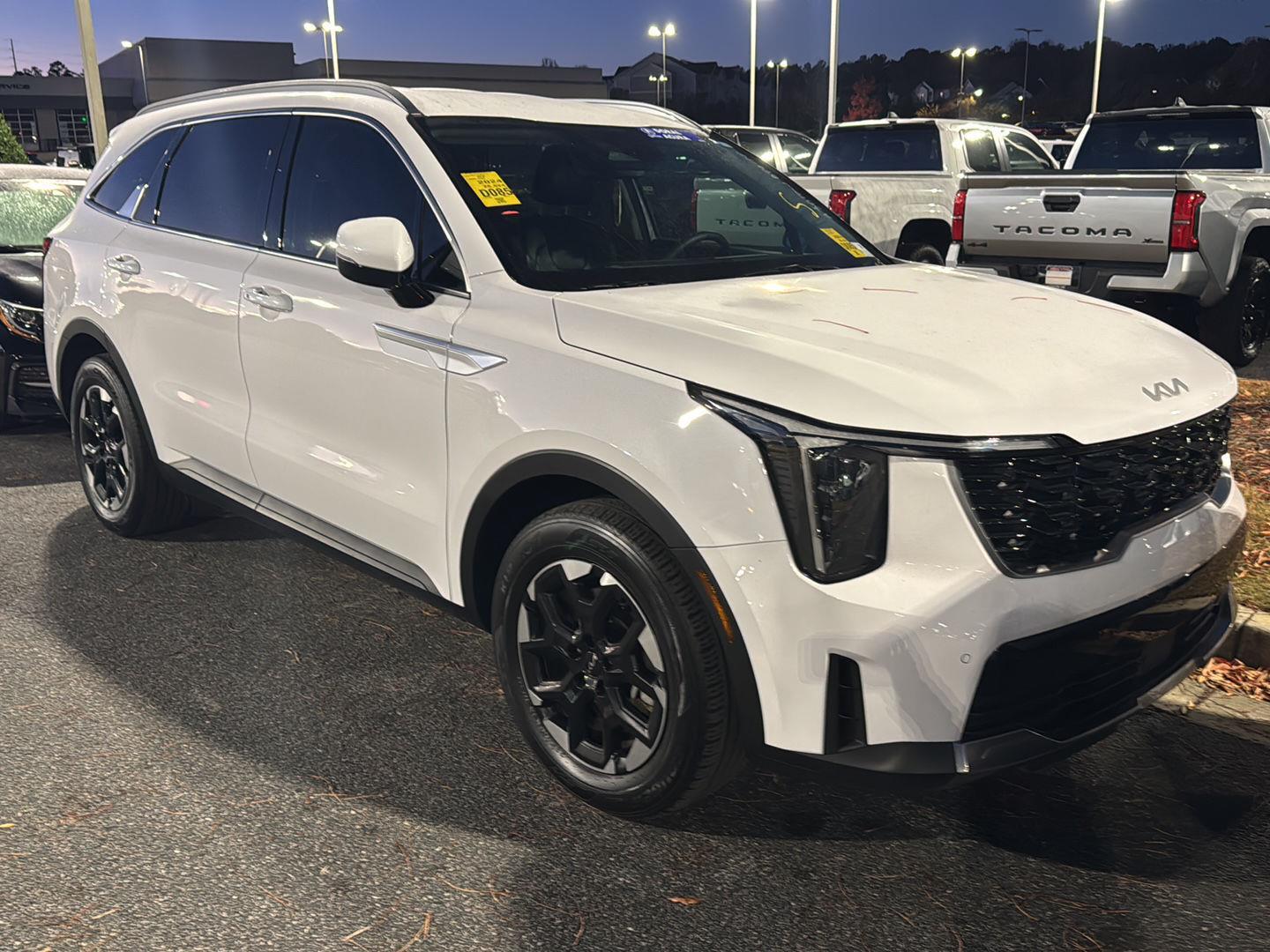 2024 Kia Sorento S photo 4