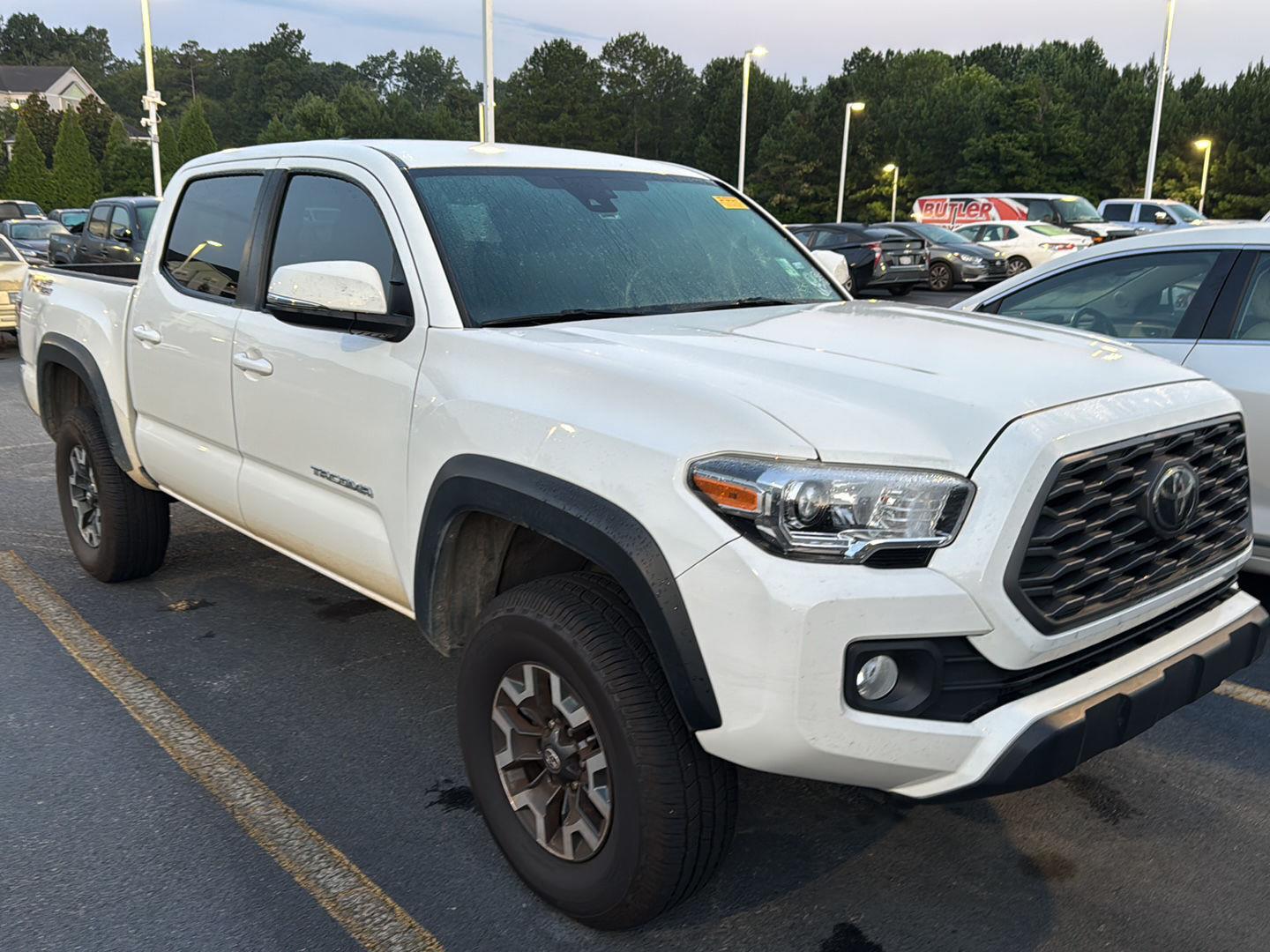 2021 Toyota Tacoma TRD photo 3