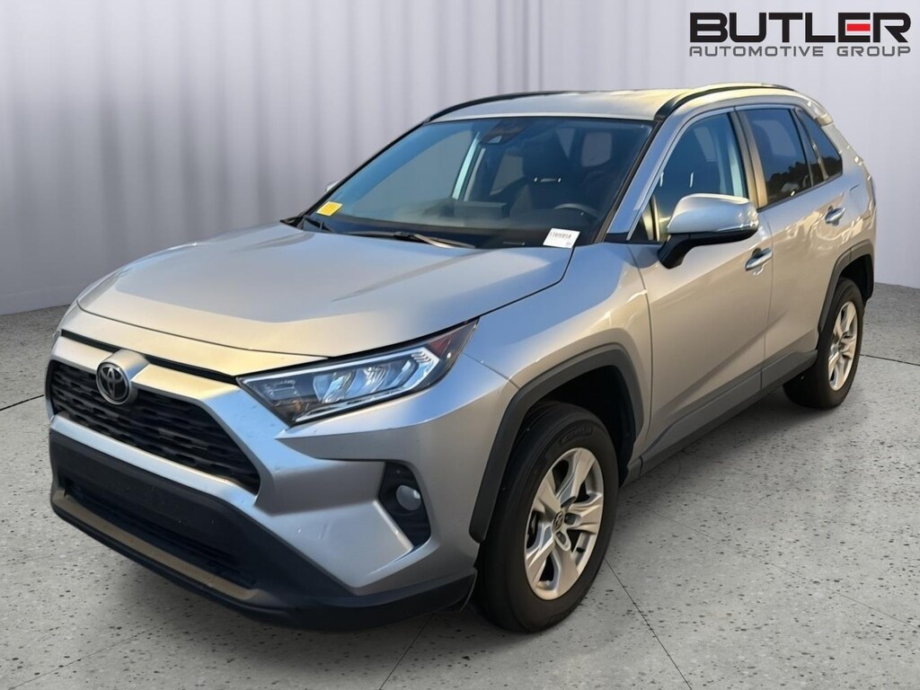 Used 2021 Toyota RAV4 XLE SUV