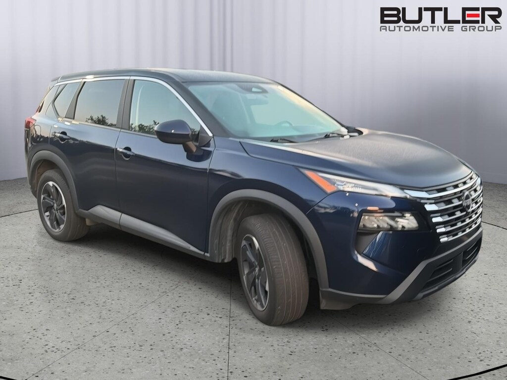Used 2024 Nissan Rogue SV SUV